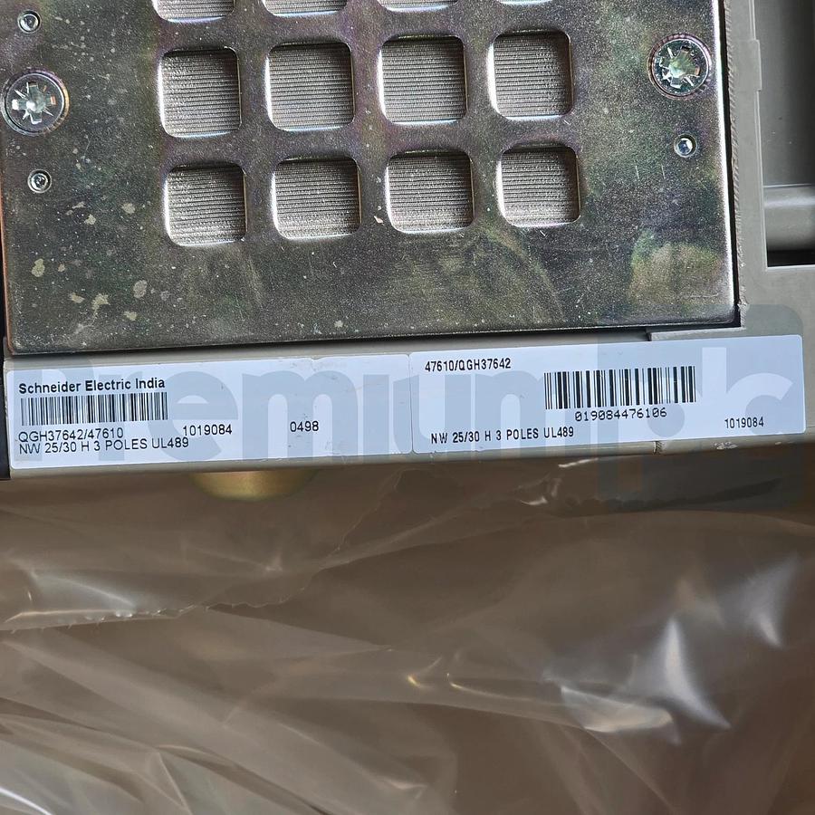 Square D WL3GGR44A9DFBBWPEA MasterPact NW25H 3P 2500A Breaker w/Micrologic Trip