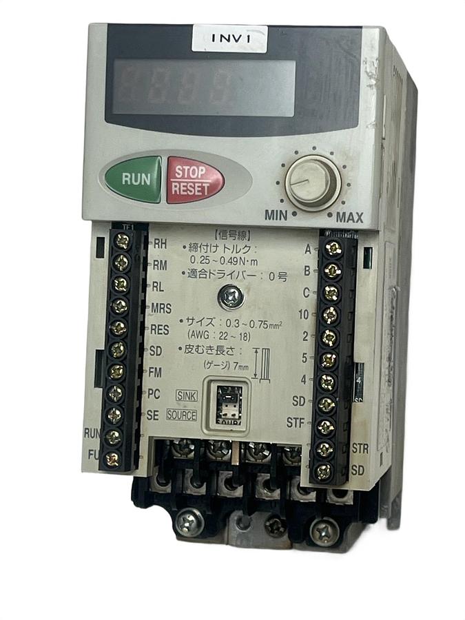 Used Mitsubishi FR-E520-0.4K AC Inverter Drive 0.4kW 0.5HP 230V 3-Phase VFD