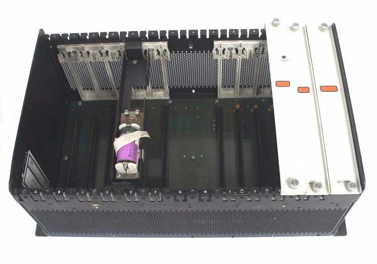 Used HONEYWELL 627-7090 IPC RACK 627-70 WITH COVER PLATES 6277090