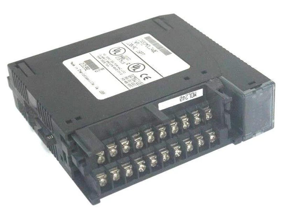 Used GE FANUC IC693MDL240E INPUT MODULE 16PT 120VAC INPUT MISSING DOOR