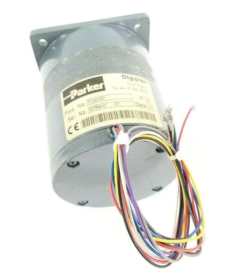 Used NEW PARKER STL83-93P STEPPER MOTOR DIGIPLAN IP 22 11V STL8393P