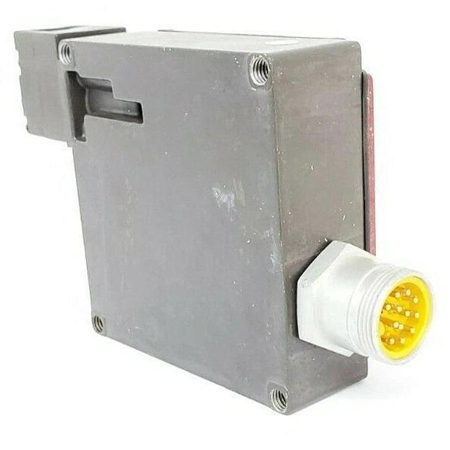 Used EUCHNER TZ1LE024BHA-C1902 TZ SAFETY SWITCH 24V AC/DC TZ1LE024BHAC1902