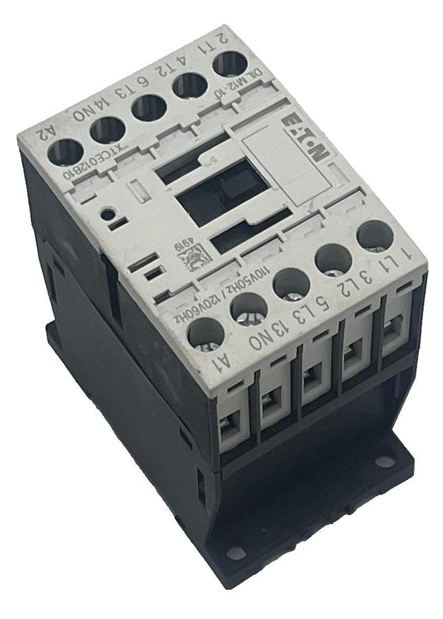 Used EATON DIL M12-10 / XTCE012B10 3-Pole IEC CONTACTOR XT IEC 12A 110V 50Hz NSNP