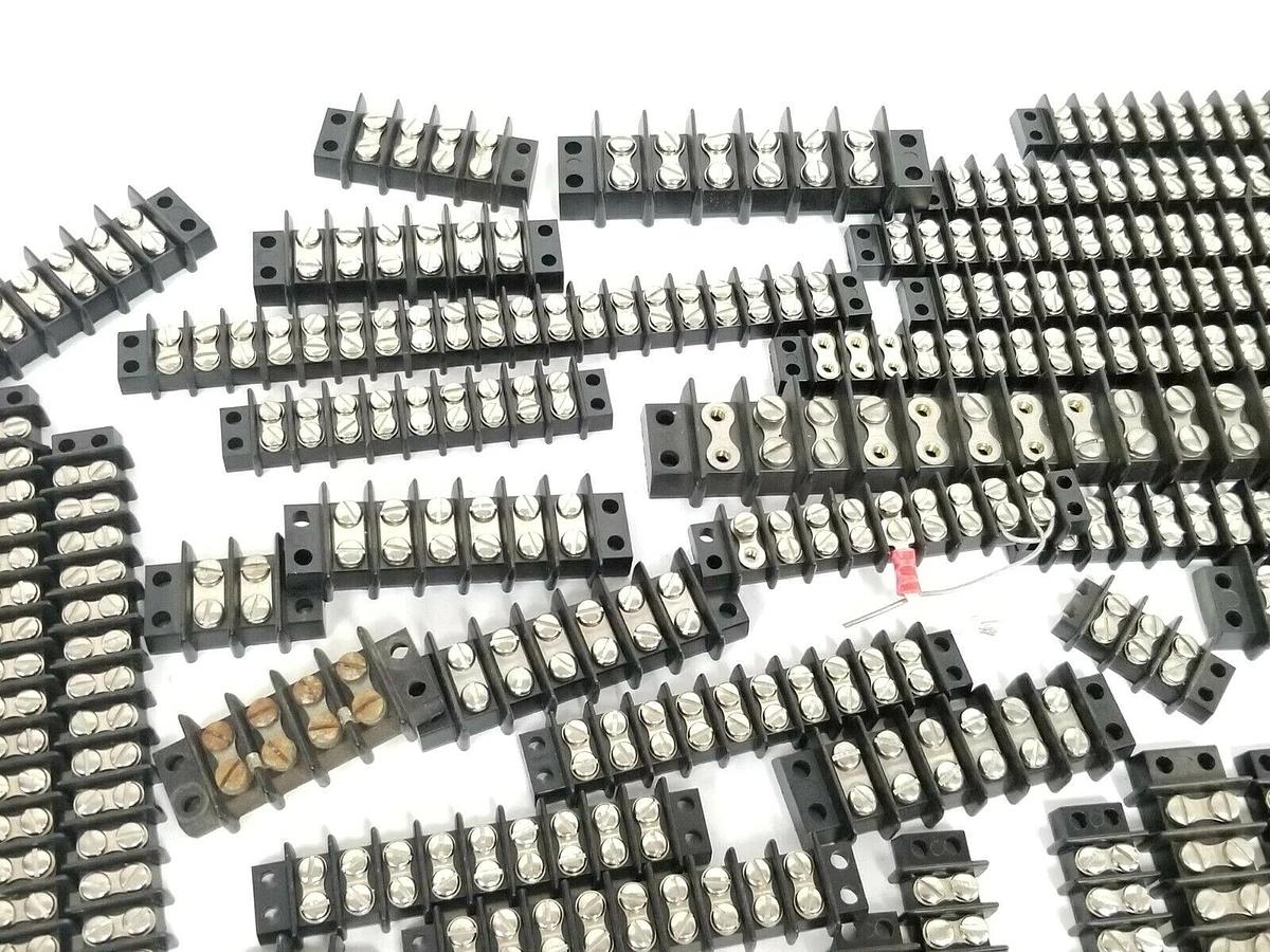 Used ~SEVEN POUNDS 7LBS OF ASSORTED SIZE CINCH WIRE TERMINAL BLOCKS / CONNECTORS