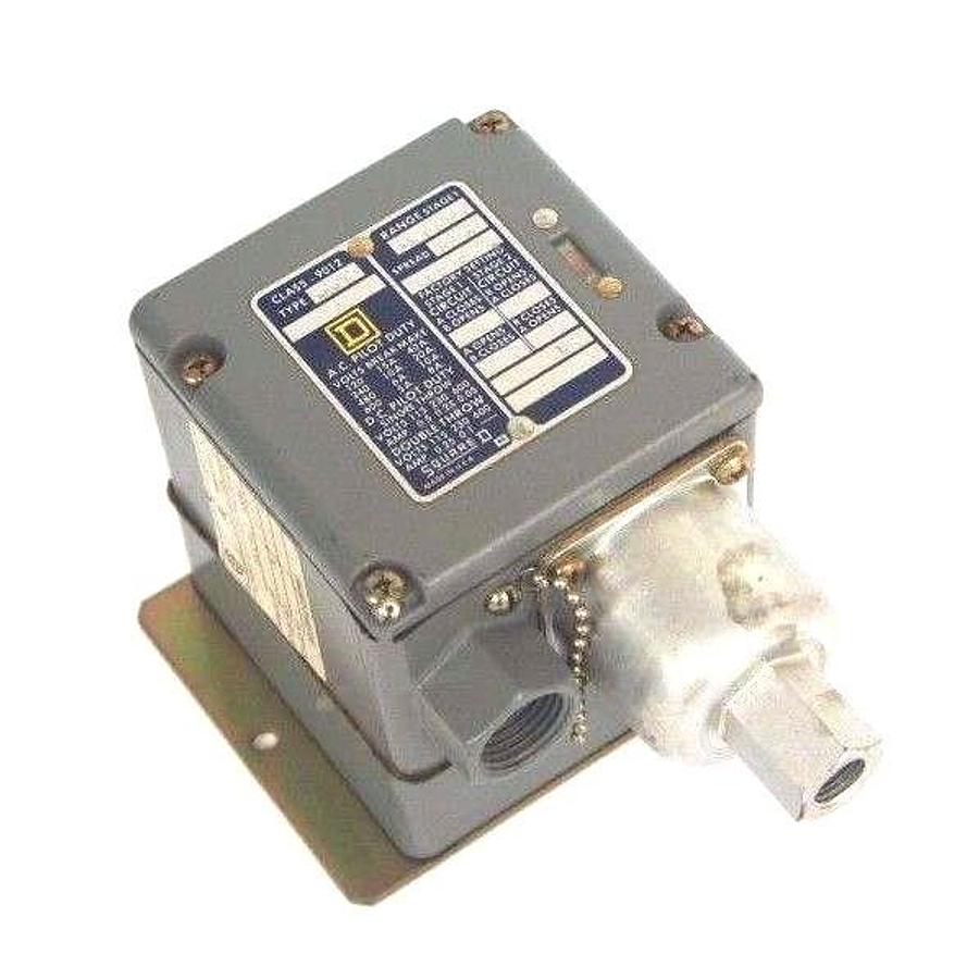 Used SQUARE D 9012-DCW8 PRESSURE SWITCH SER B, 20-150 PSI RANGE, 9012DCW8