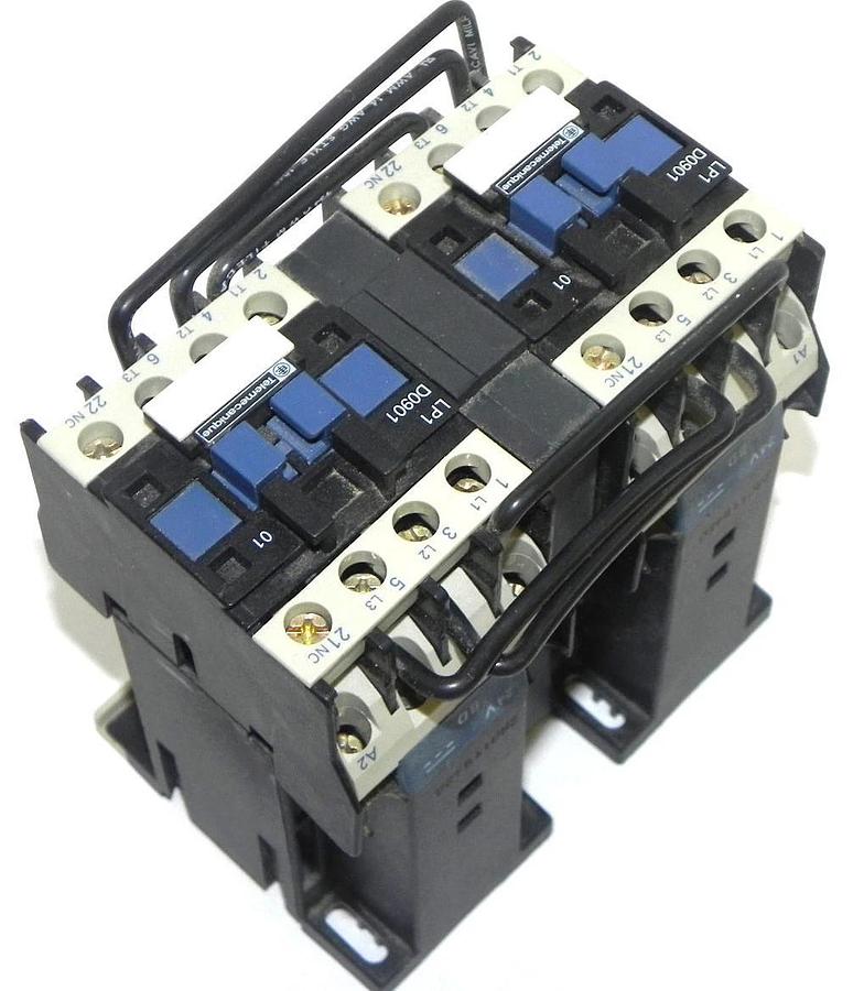 Used TELEMECANIQUE LP2D0901 REVERSING CONTACTOR