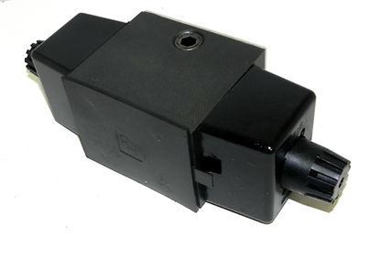 Used NEW PARKER D3W11CVYC SOLENOID VALVE 0.72-0.80 AMPS
