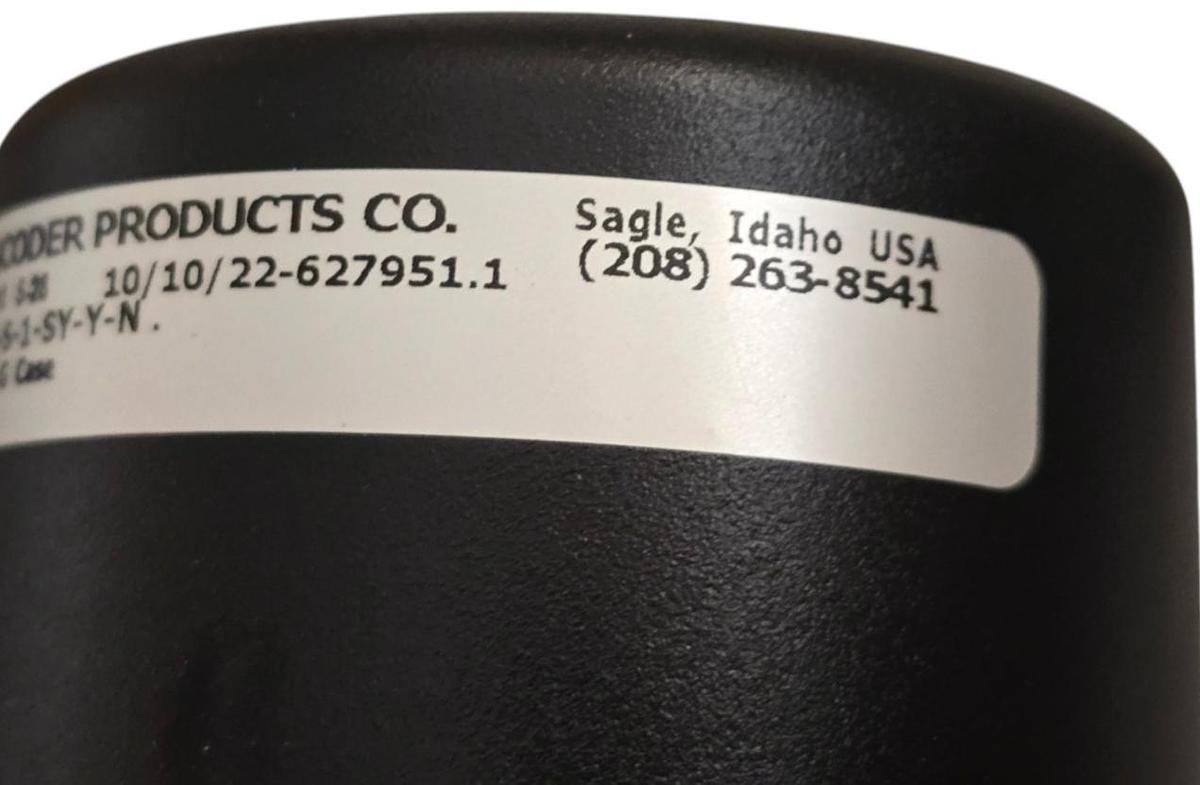 Used Accu-Coder 725N-S-S-0030-A-OC-1-S-1-SY-Y-N Incremental Shaft Encoder 3/8" 7-Pin