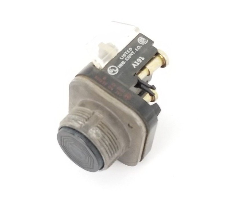Used ALLEN BRADLEY 800T-A2 PUSH BUTTON SER. B W/ 800T-XA SER. C CONTACT BLOCK