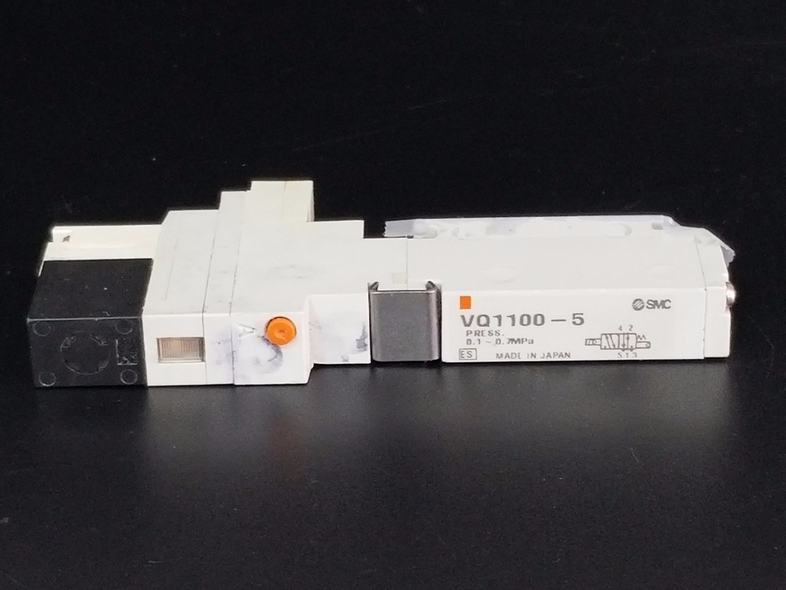Used SMC VQ1100-5 SOLENOID VALVE VQ11005, 0.1~0.7MPa, DC 24V, 1W