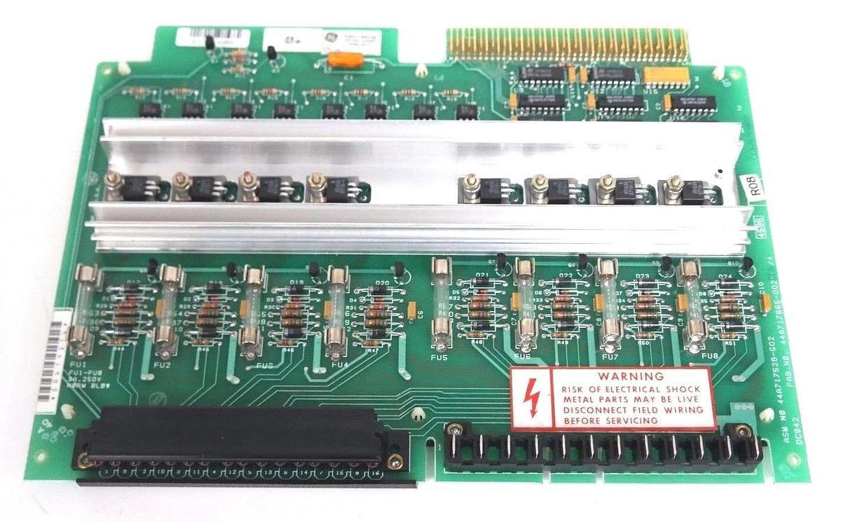 GE FANUC IC600YB902B OUTPUT MODULE 24VDC, 2AMP, 44A717528-G02