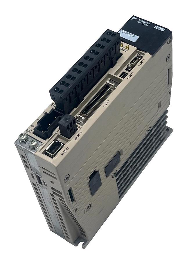 Used YASKAWA SGDV-R90A01A Servopack Servo Drive Amplifier 0.4kW 400W Sigma V Series