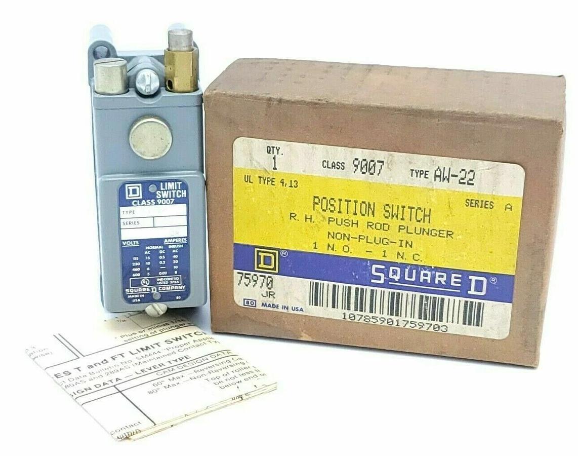 Used (2) NIB SQUARE D 9007-AW-22 POSITION SWITCHES R.H PUSH ROD PLUNGER 9007AW22