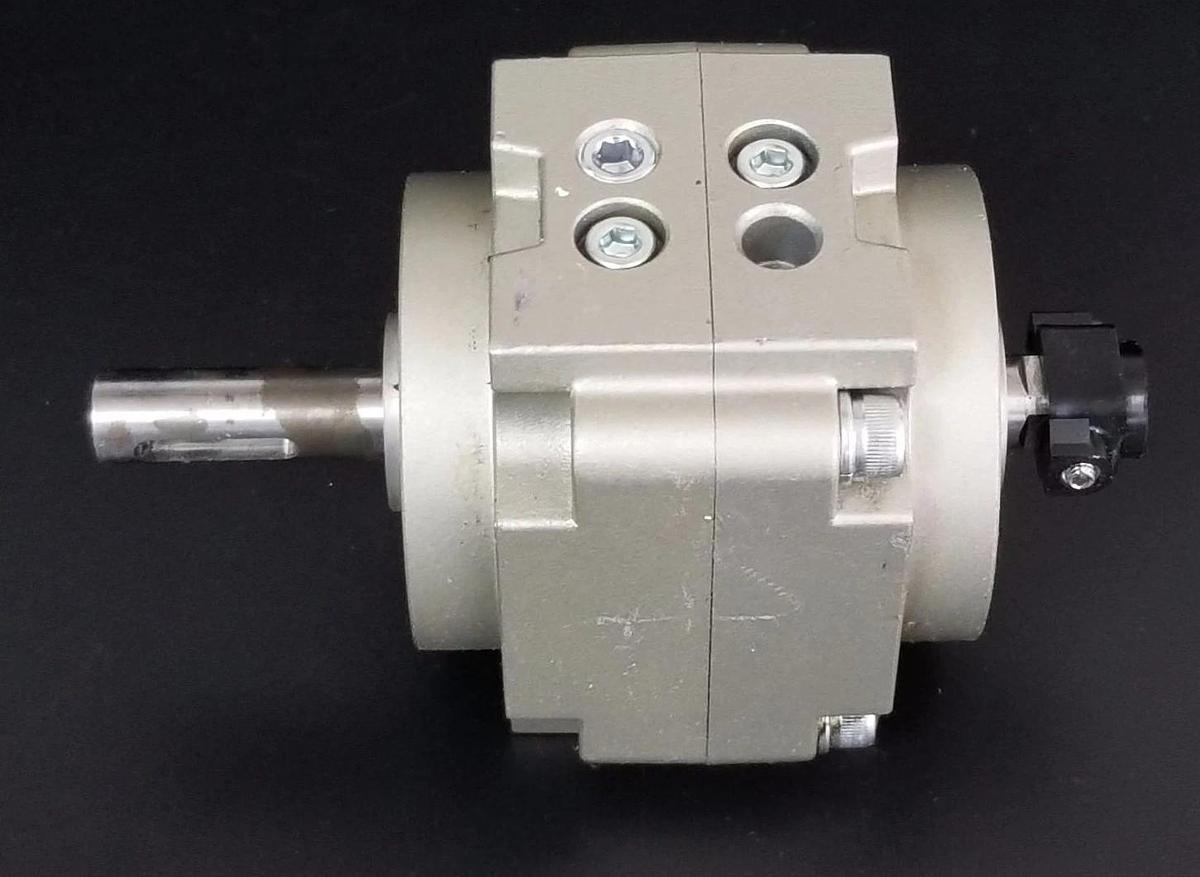 Used SMC CDRB1BW50-180SE MINI VANE ROTARY ACTUATOR CDRB1BW50180SE