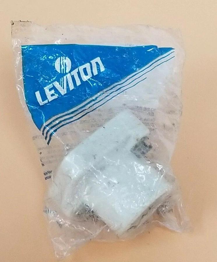 Used NEW LEVITON 002-19062 LAMPHOLDER PORCELAIN CLEAT TYPE 650W 250V, 00219062