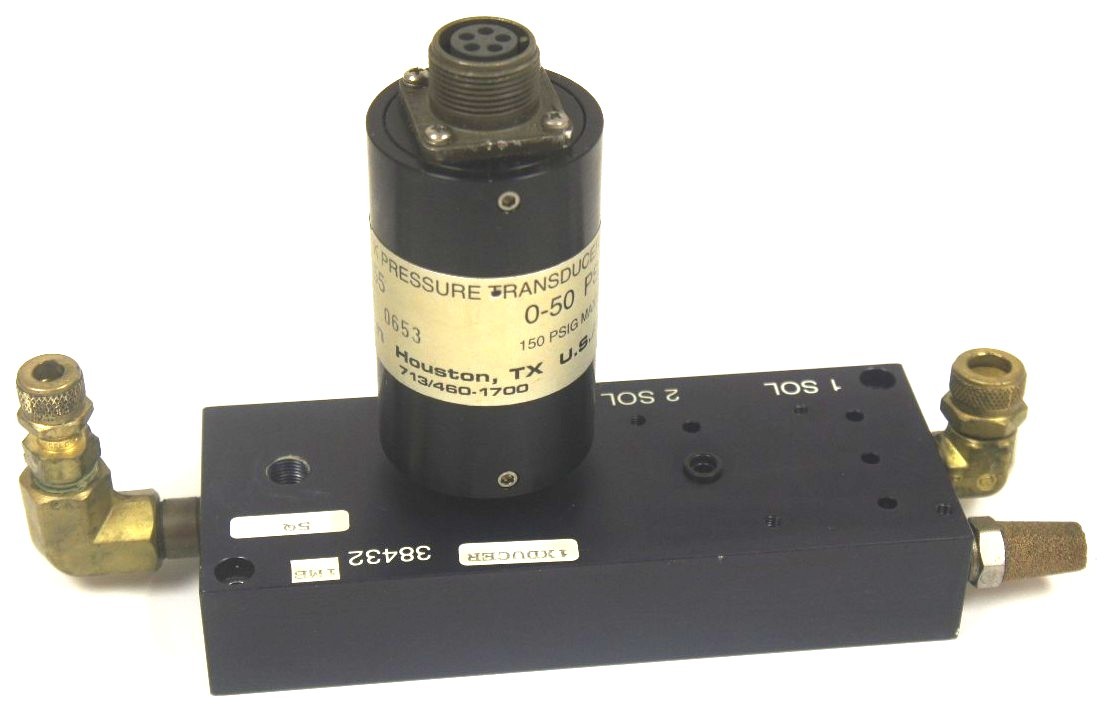 Used USON TYPE K PRESSURE TRANSDUCER MODEL 455 0-50 PSIG WITH 38432 MANIFOLD