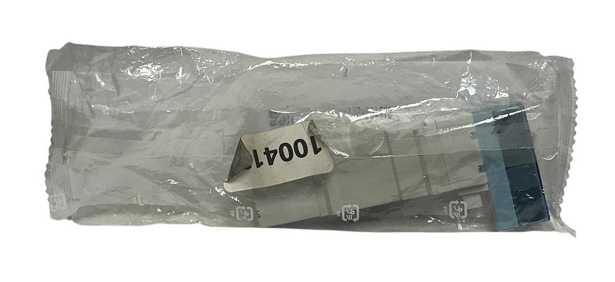 Used SMC SY7400-5U1 / SY74005U1 PNEUMATIC SOLENOID VALVE 5-PORT 24VDC 3-POS NSFS