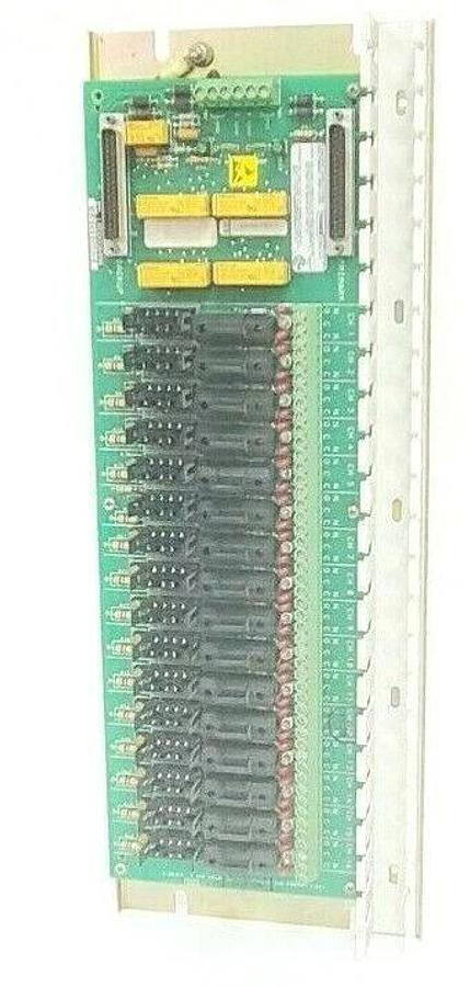 Used FISHER 41B7289X022-69 RELAY OUTPUT BOARD TYPE CL67741 CL6774X1-A2 (NO RELAYS)