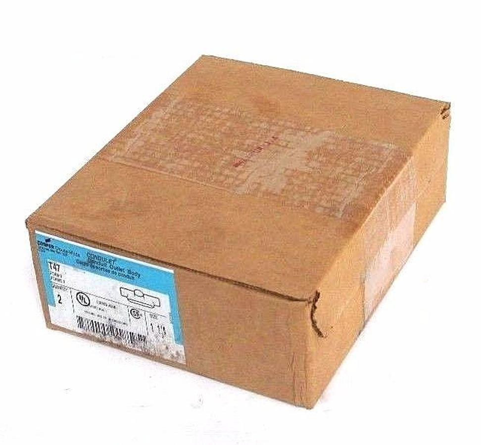 Used BOX OF 2 NEW COOPER CROUSE-HINDS T47 CONDUIT OUTLET BODIES FORM 7, 1-1/4"
