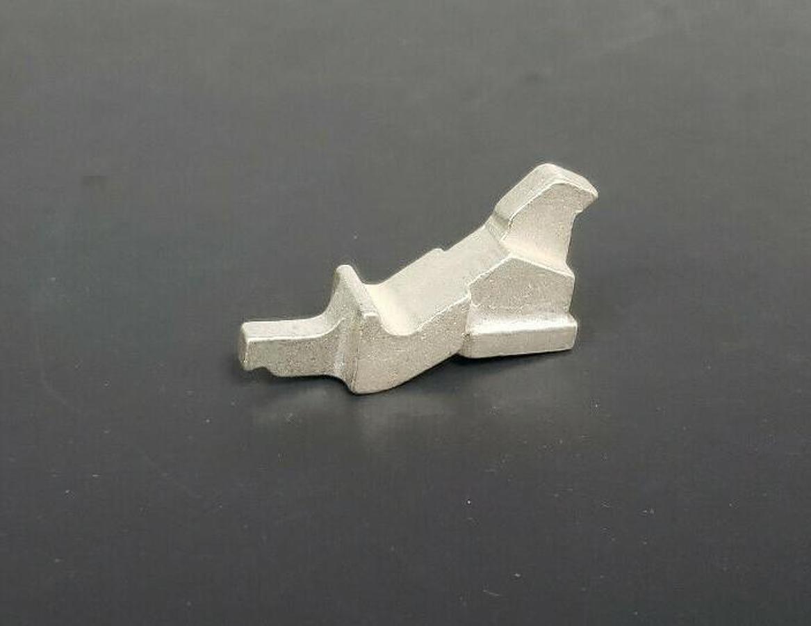 Used NEW GENERAL ELECTRIC 805B910G1 MAIN STATIONARY CONTACT LEFT 269C257G1 AK2-25-2