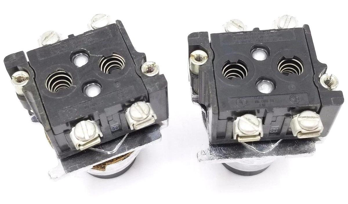 Used LOT OF 2 CUTLER HAMMER 10250T CONTACTS WITH BLACK PUSHBUTTONS