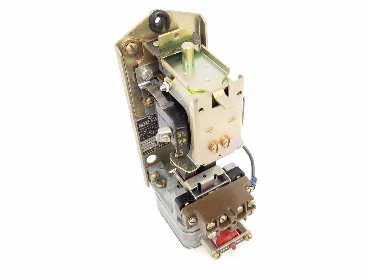 Used SQUARE D 9050-B0-21D TIMER SER. C, 9050B021D, 31017-605-50, 31017-400-54