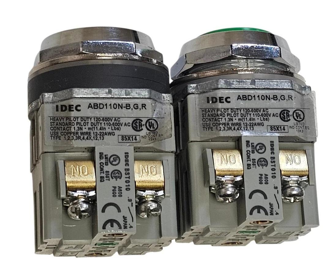 LOT OF 2 IDEC ABD110N-B.G.R PUSHBUTTONS GREEN CAPS FLUSH