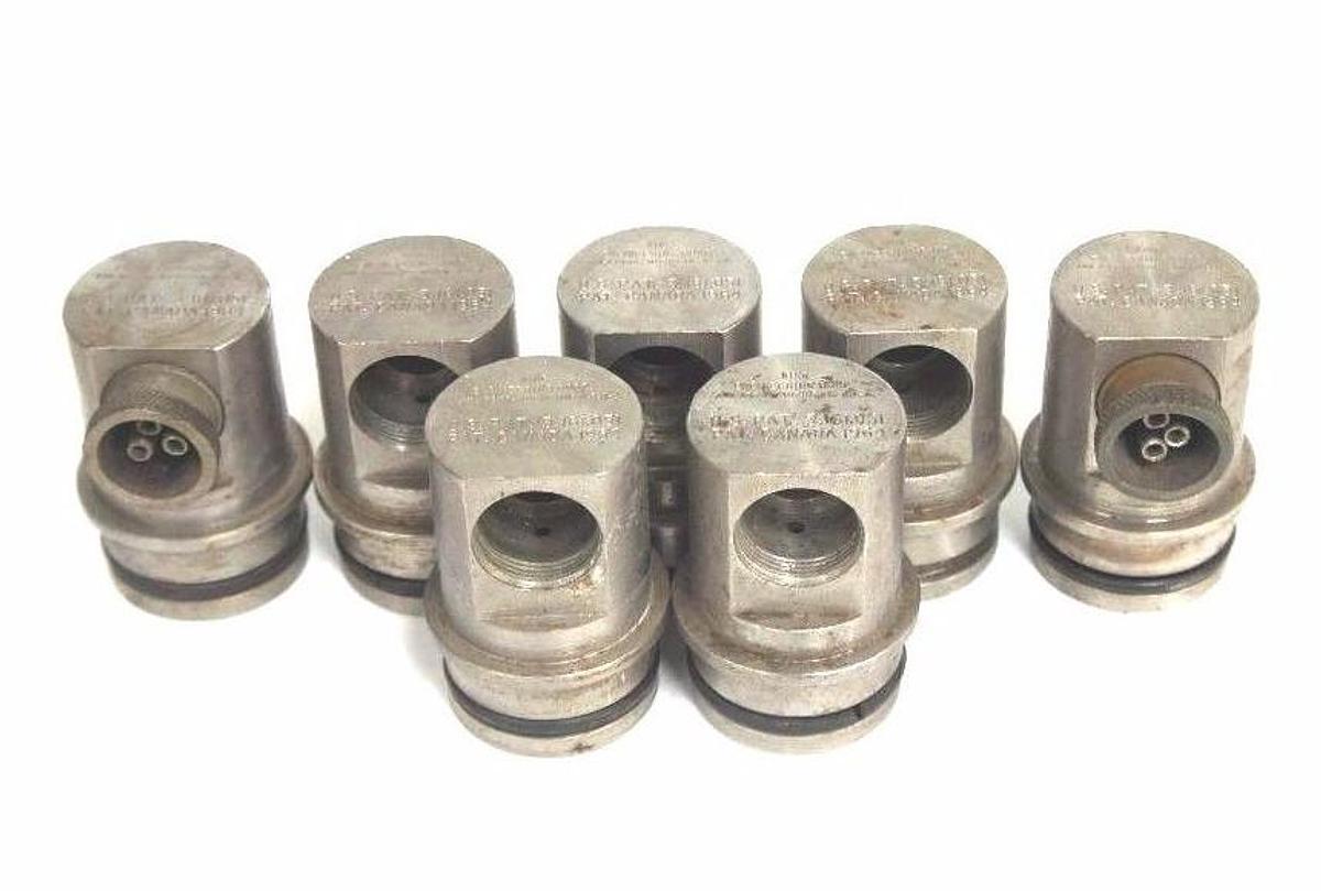 Used LOT OF 7 KING ENGINEERING CORP. TANK MOUNT FITTINGS PAT NO. 3.161.051