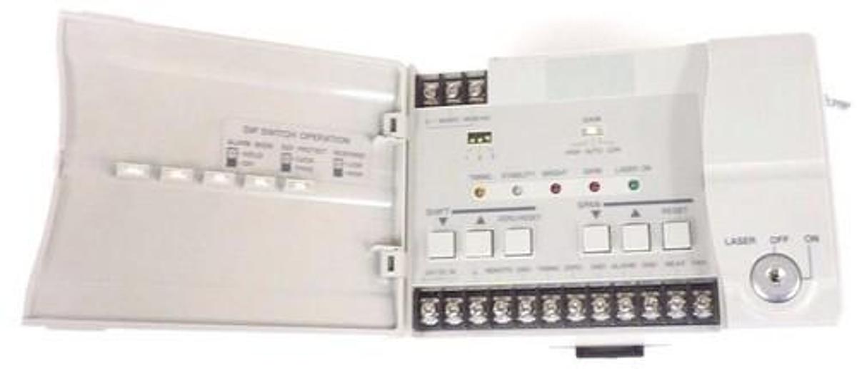 Used KEYENCE LK-2001 CONTROLLER LASER DISPLACEMENT HI PRECISION 24VDC, LK2001