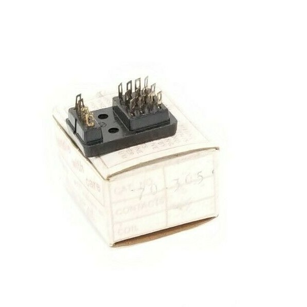 Used NIB MAGNECRAFT 70-305 RELAY SOCKET 70305