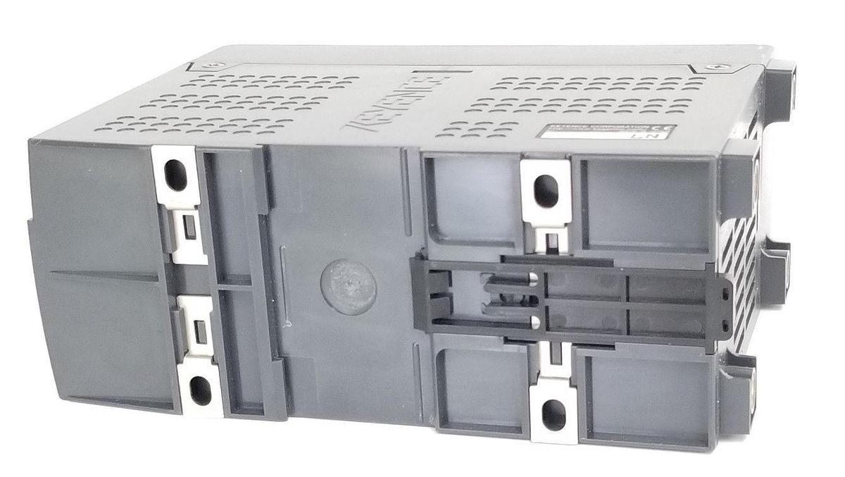 Used KEYENCE CV-2100 DIGITAL IMAGE SENSOR / CONTROLLER 3124581LN, CV2100
