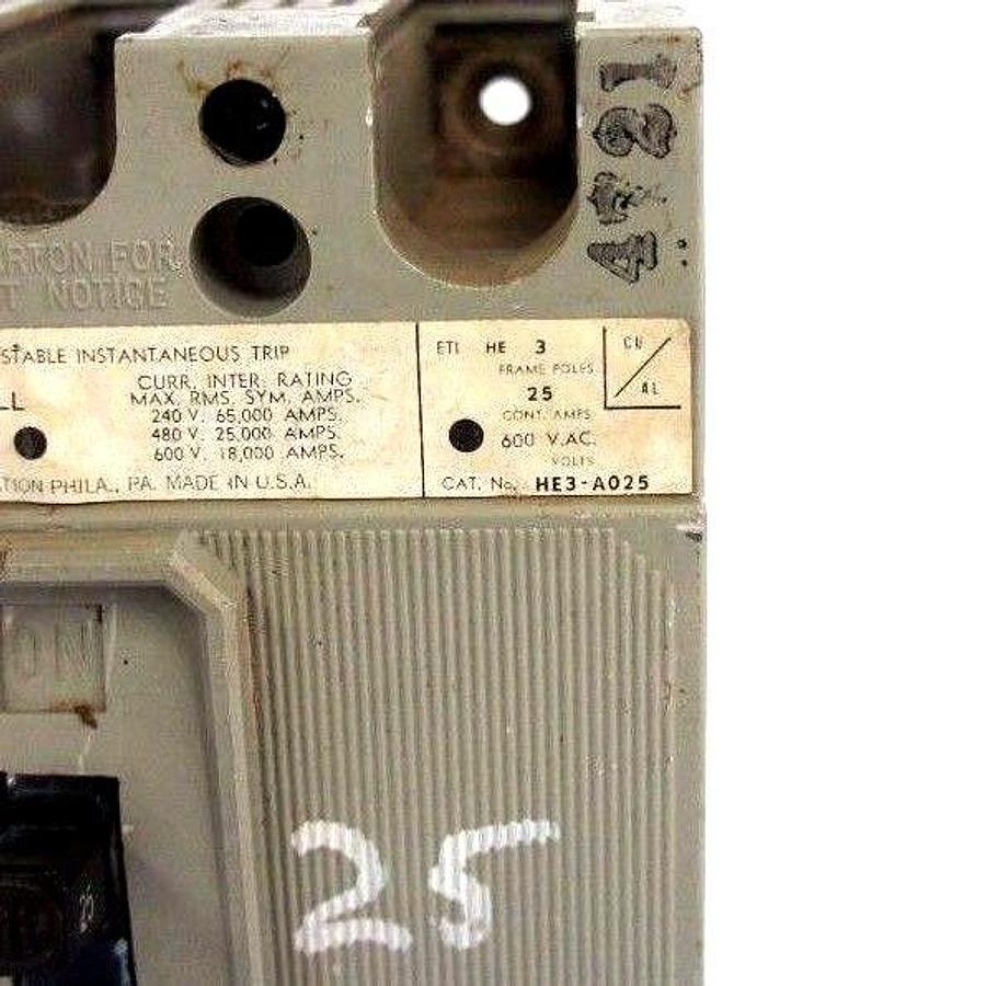 Used ITE SIEMENS HE3-A025 CIRCUIT BREAKER 25AMP 3POLE 600VAC