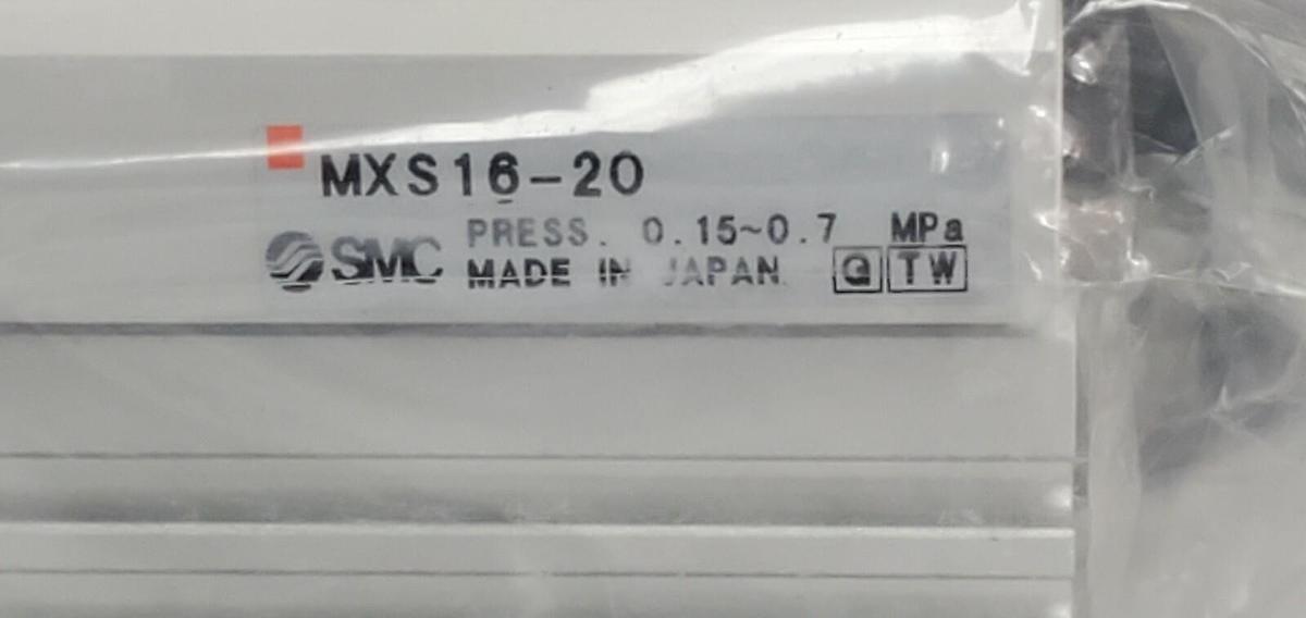 NEW SMC MXS16-20 AIR SLIDE TABLE 16 MM BORE 20 MM STROKE MXS1620