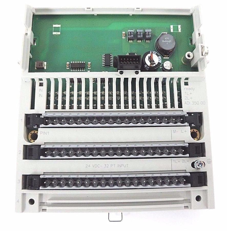 Used SCHNEIDER MODICON TSX MOMENTUM 170ADI35000 I/O BASE 32DI 24VDC, PV: 07, RL: 20