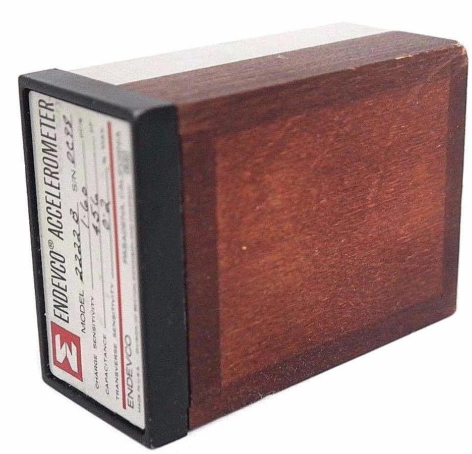 Used ENDEVCO ACCELEROMETER 2222B CHARGE SENSITIVITY: 1-60 CAPACITANCE: 456