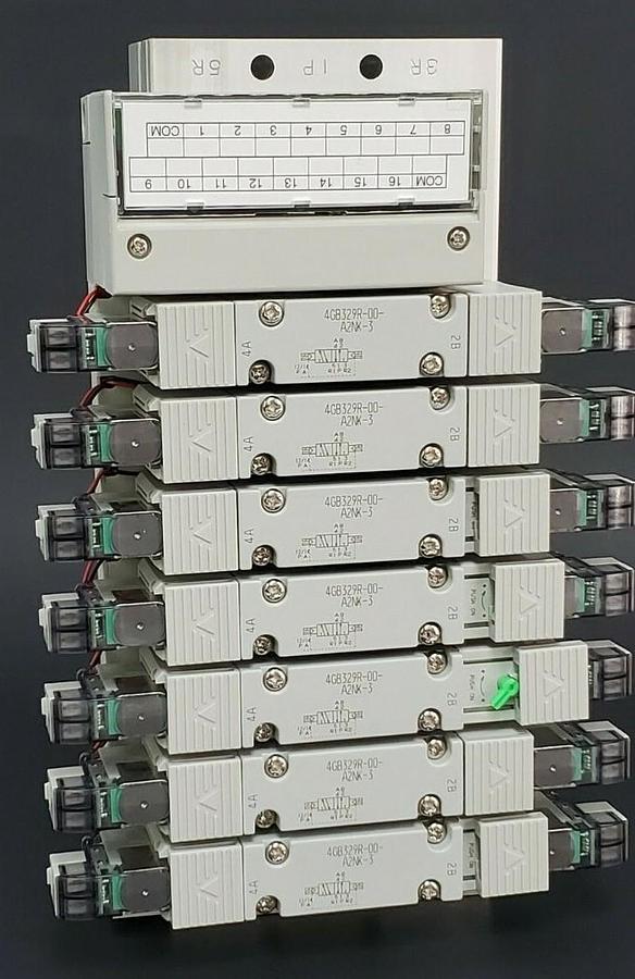 NIB CKD M4GB320R-08-T10RK-7-3 VALVE MANIFOLD ASSEMBLY DC24V, M4GB320R08T10RK73