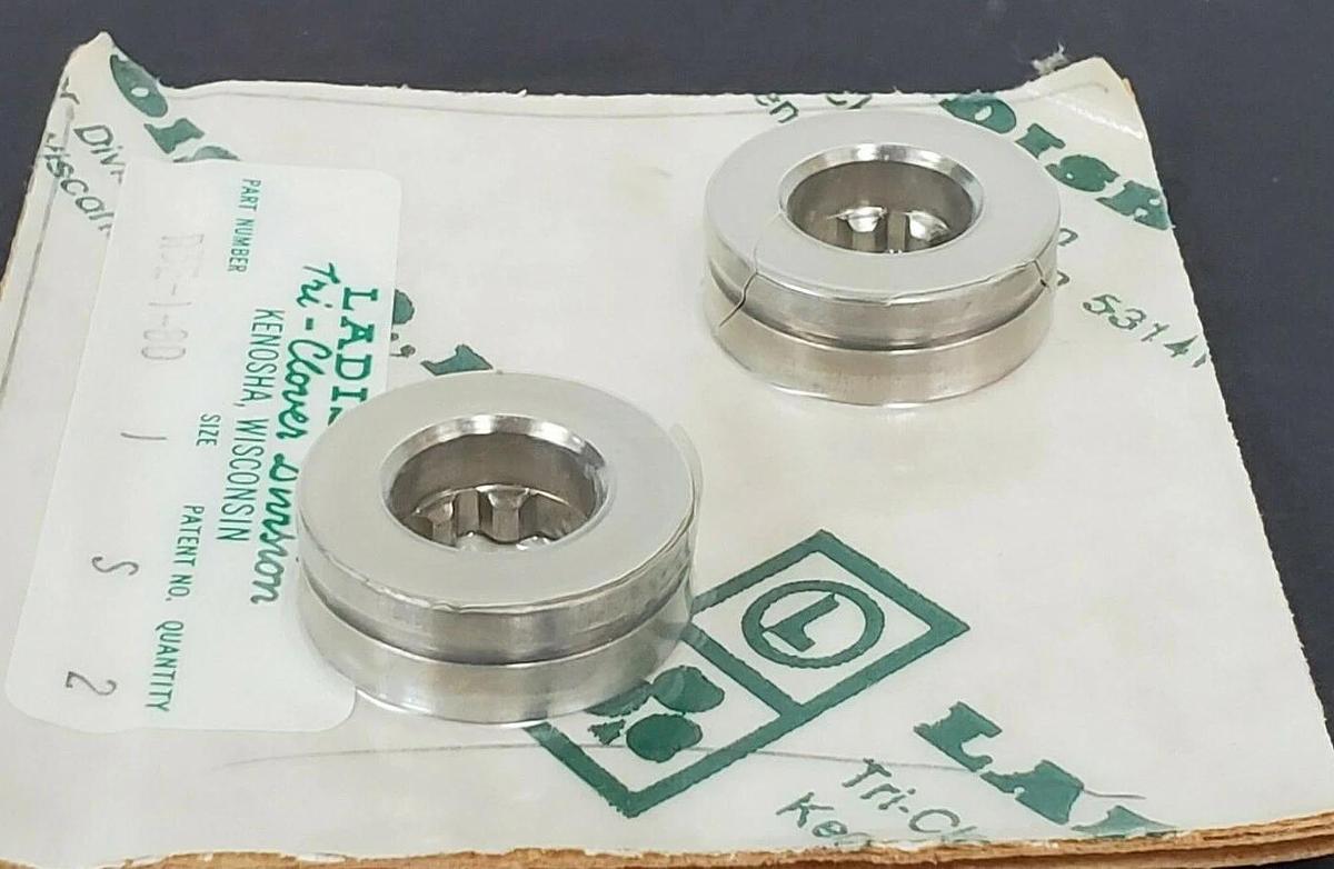 Used LOT OF 2 NEW TRI-CLOVER R3E-1-80-S WEAR RINGS