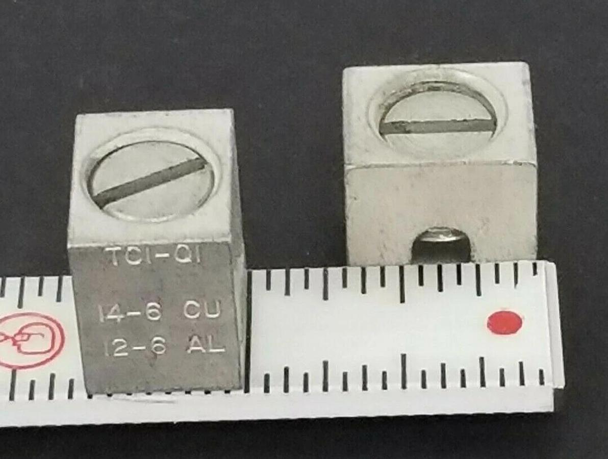 Used LOT OF 2 I-T-E TC1-Q1 CIRCUIT BREAKER TERMINAL LUGS TC1Q1