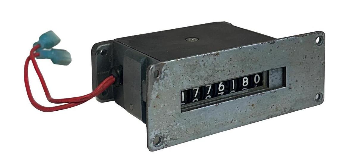Used EATON DURANT 7-Y-1-3-RMF-PM-U / 31026-402 COUNTER 7-DIGIT 115VAC 7W USNP