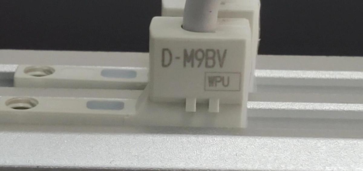 Used NEW SMC MXQ12CL-50Z4-M9BV CYLINDER, SLIDE TABLE WITH AUTO SWITCH MXQ12CL50Z4M9BV