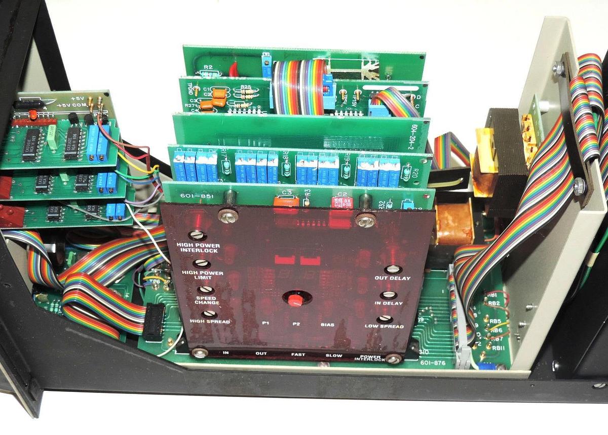 Used BELOIT CUSTOM CONTROLS 42400984-G1 PROCESS CONTROLLER 42400984G1