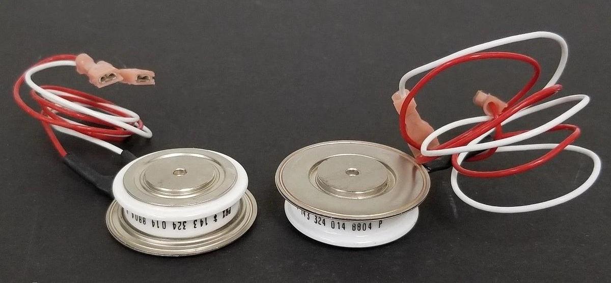 Used LOT OF 2 PRX 143-324-014 VARISTORS MINI 2WIRE CONNECTION 143-324-014 8804 P