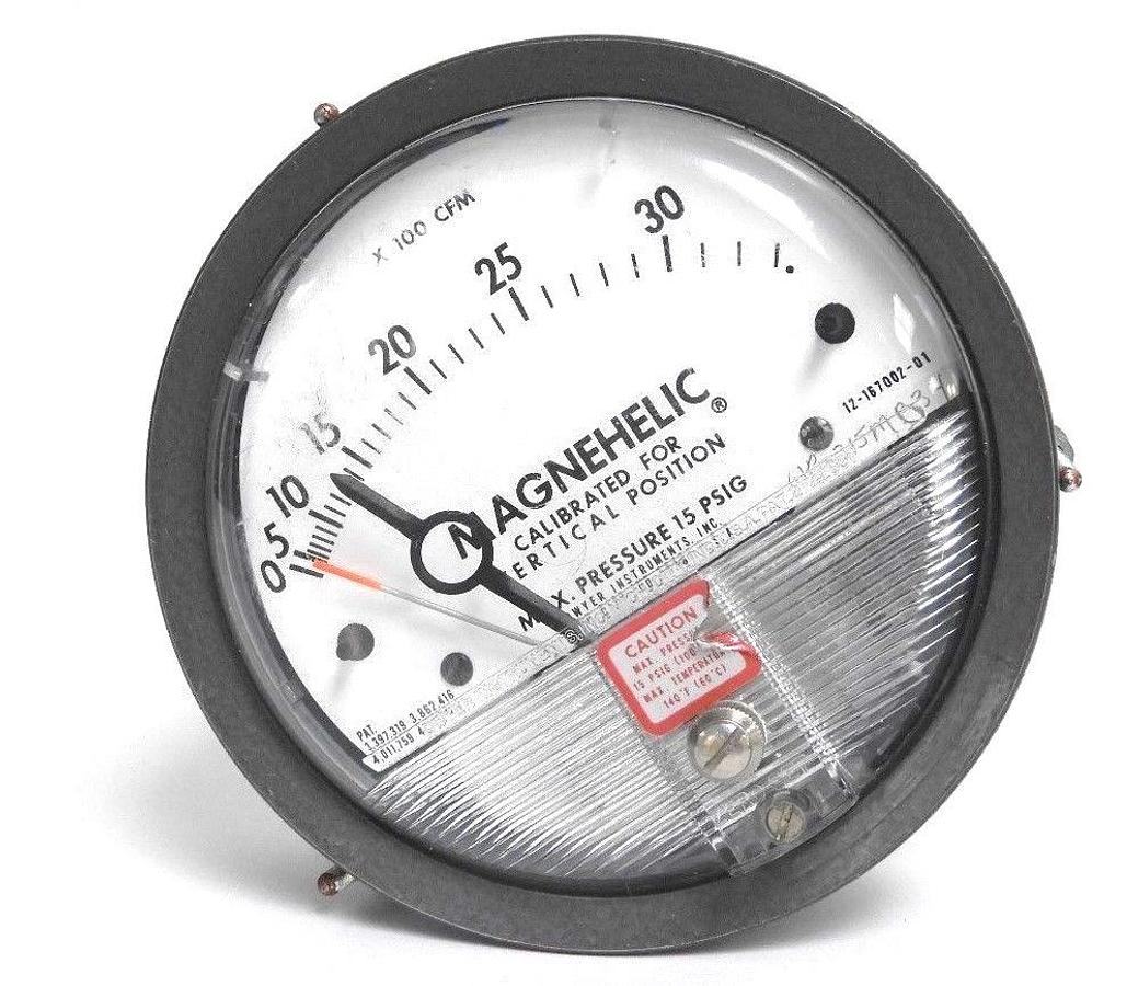 Used DWYER 12-167002-01 PRESSURE GAUGE 15 PSIG 1216700201