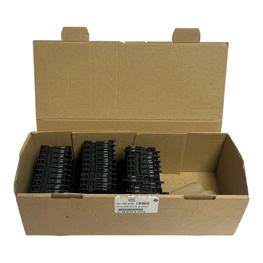 Lot of 31 Phoenix Contact Fuse Terminal Blocks UT 6-HESILED 24 (6,3X32) 3046414