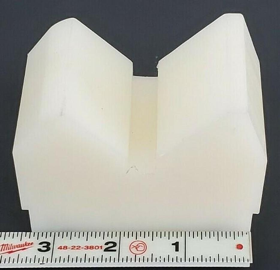 Used NEW REIS ROBOTICS 2601406 GRIPPER JAW MURINYL 57X82X95 K70667 5189164