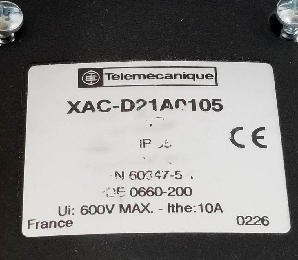 NIB TELEMECANIQUE XAC D21A0105 PENDANT CONTROL STATION XACD21A0105