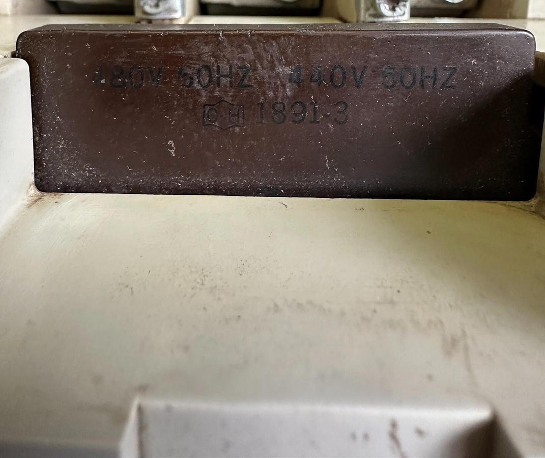 Used CUTLER-HAMMER CE15SN3 SER. A1 3-PHASE FREEDOM CONTACTOR 1891-3 440/480V COIL