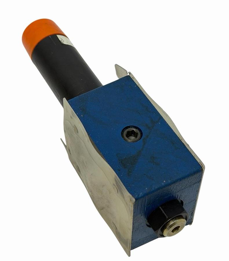 Used NEW REXROTH R900582108 PRESSURE REDUCING VALVE ZDR 10 DP2-54/150YM/12