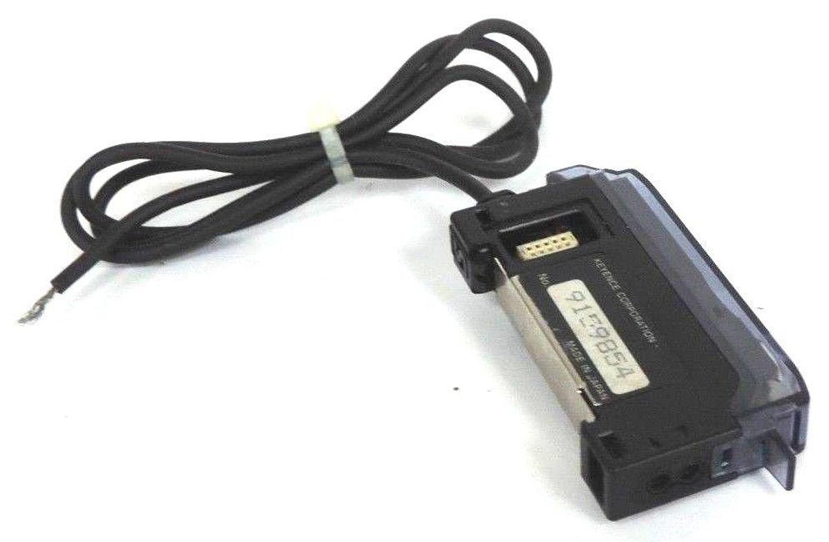 Used KEYENCE FS-T2 ONE TOUCH CALIBRATION FIBEROPTIC SENSOR FST2