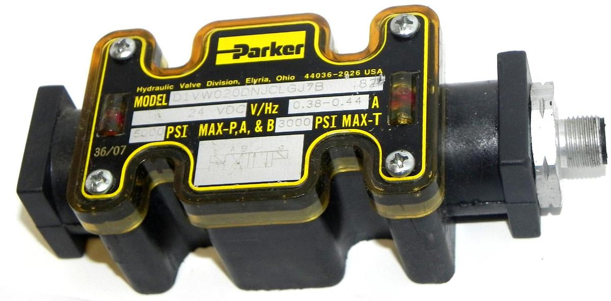 NEW PARKER D1VW020DNJCLGJ7B VALVE 24VDC, 0.38-0.44A, 5000PSI MAX-P,A,&B